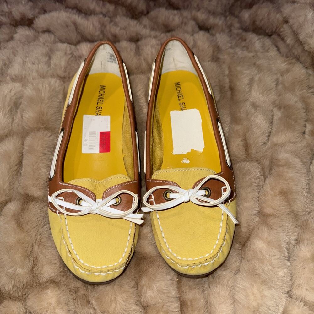 Michael Shannon Loafers Yellow Leather Topstitched W. White Laced Trim,Sz 7.5M